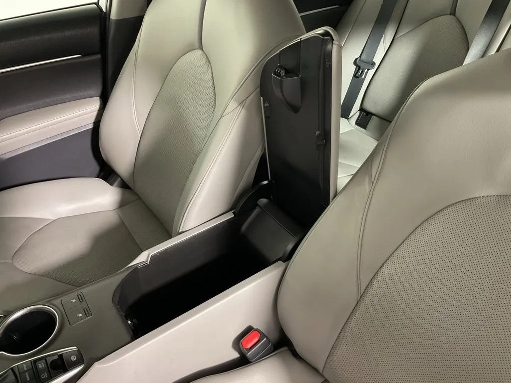Toyota Camry photo 28