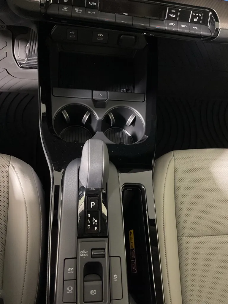 Toyota Prius photo 29