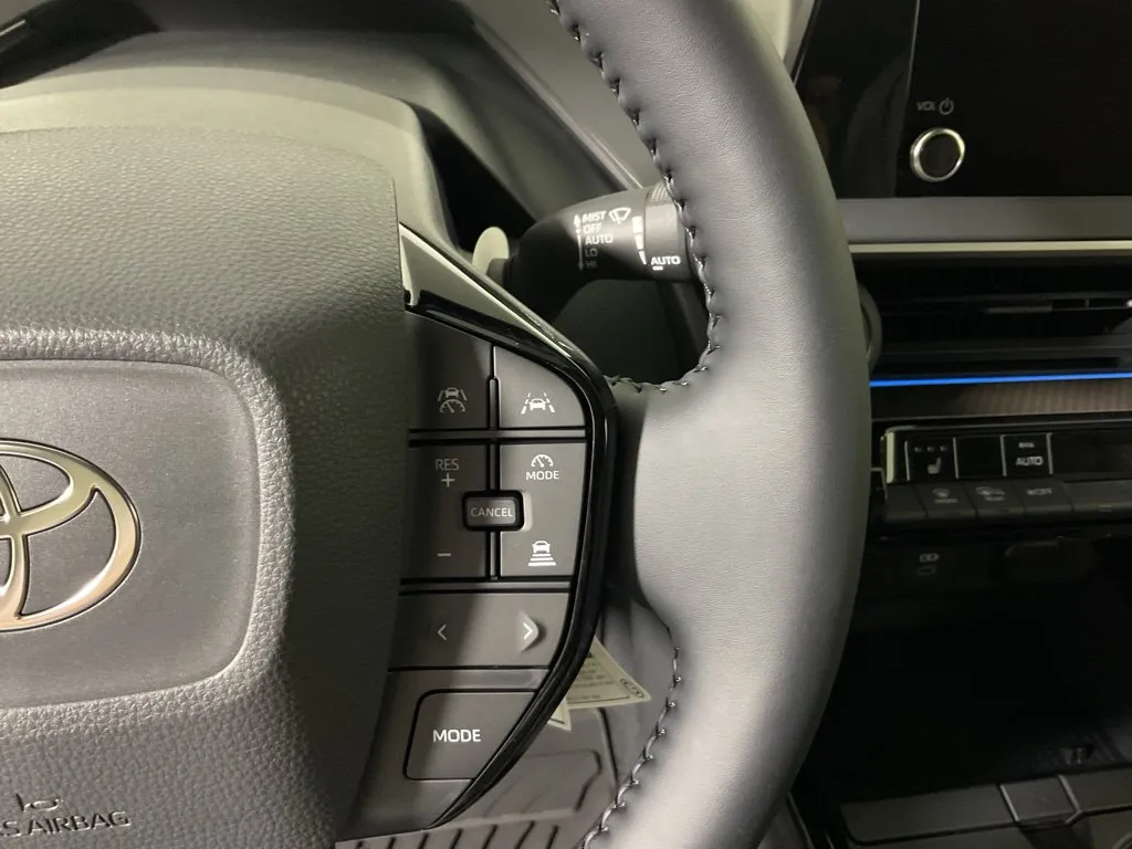 Toyota Prius photo 27