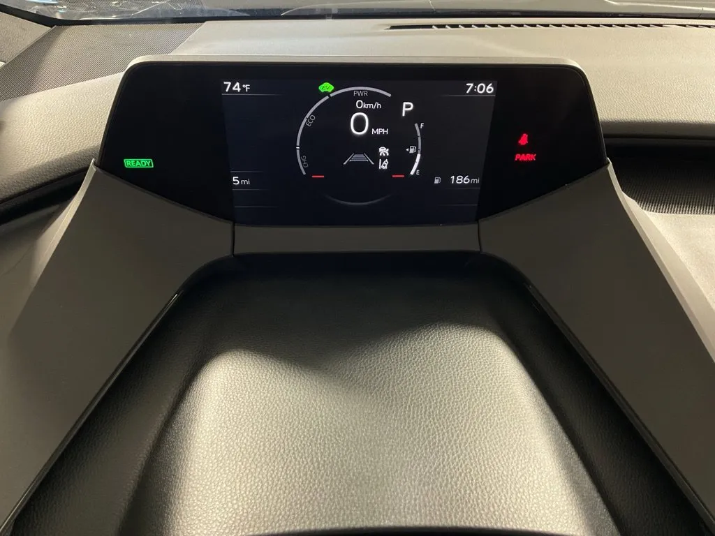 Toyota Prius photo 25