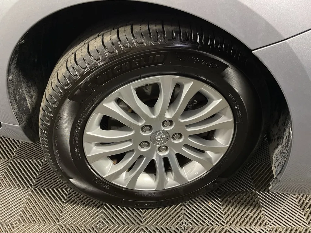 Toyota Sienna photo 41