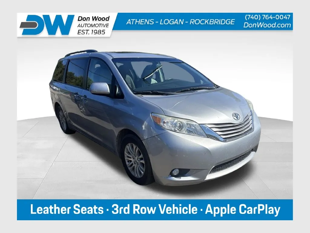 Silver 2017 Toyota Sienna XLE Premium for sale in Athens, OH