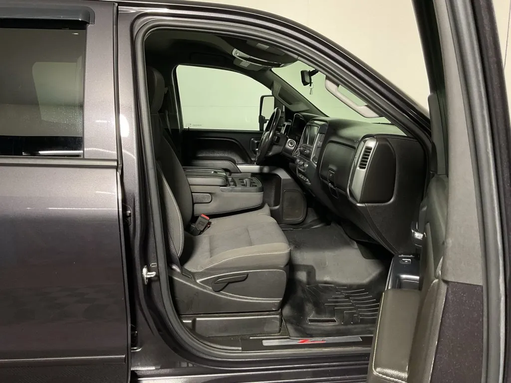 2016 Chevrolet Silverado 2500HD LT - Photo 32