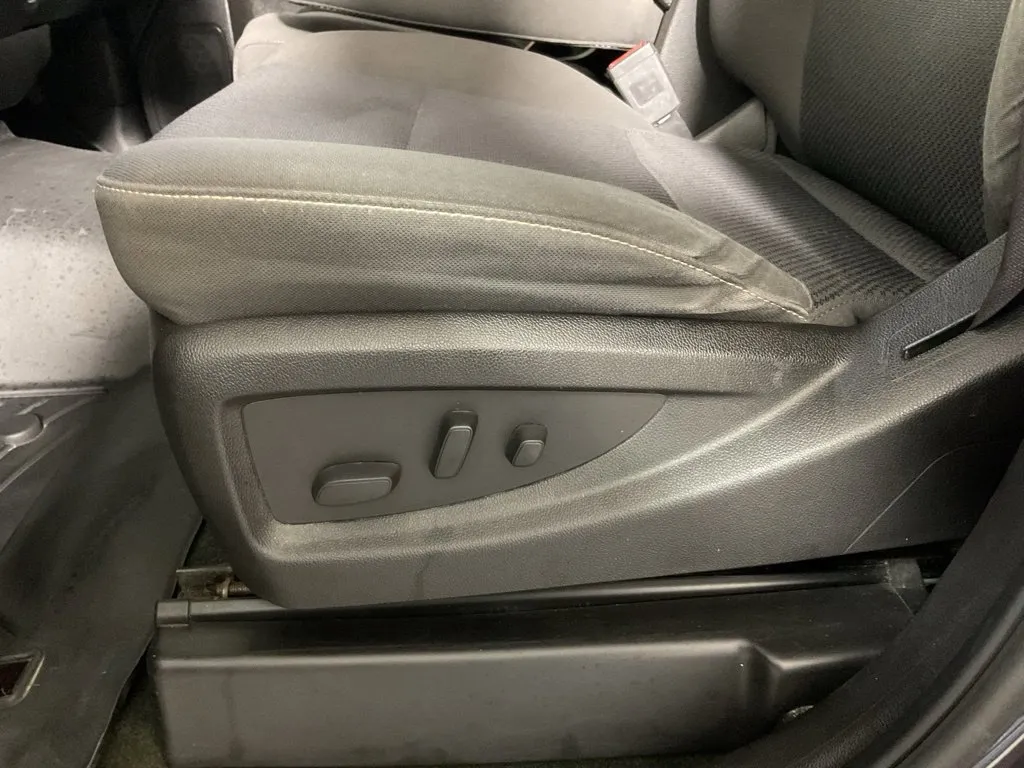 Chevrolet Silverado photo 18