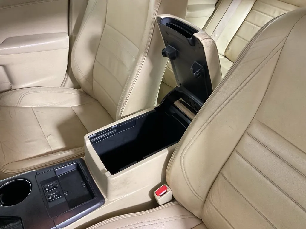 Toyota Camry photo 32