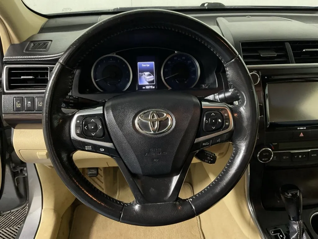 Toyota Camry photo 26