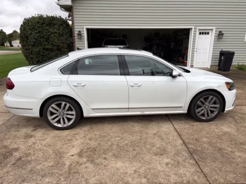 More photos of 2017 Volkswagen Passat 1.8T SE at Don Wood Toyota, OH