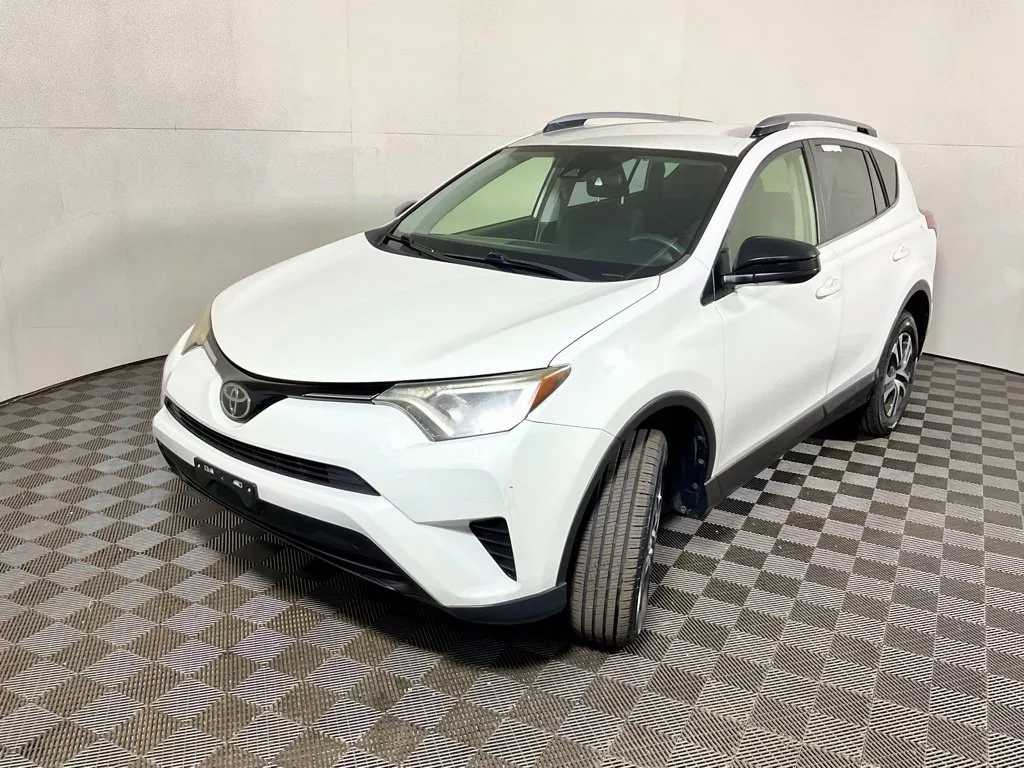 Toyota RAV4 photo 7