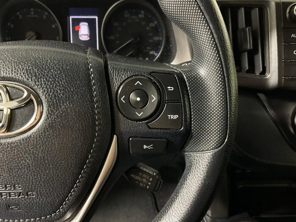 Toyota RAV4 photo 25