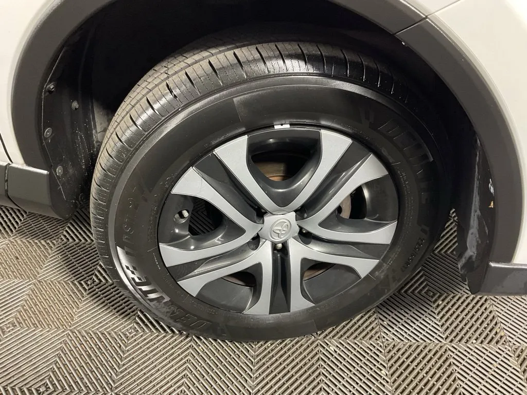 Toyota RAV4 photo 37