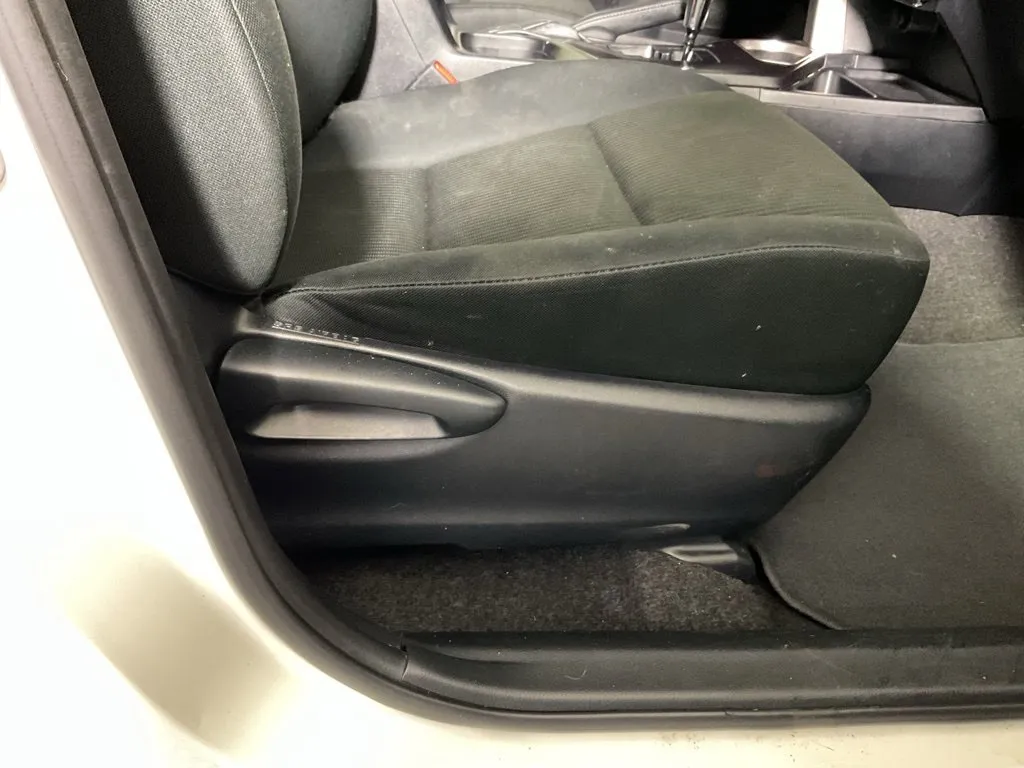 Toyota RAV4 photo 35
