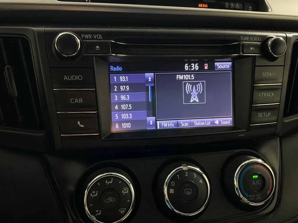 Toyota RAV4 photo 21