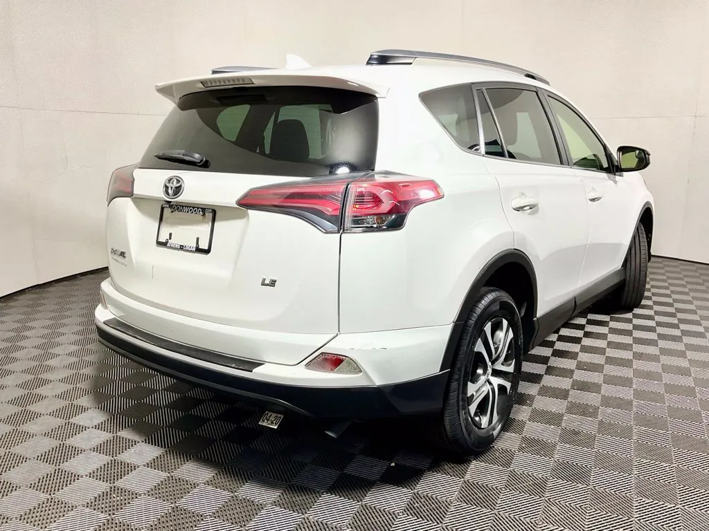 Toyota RAV4 photo 14