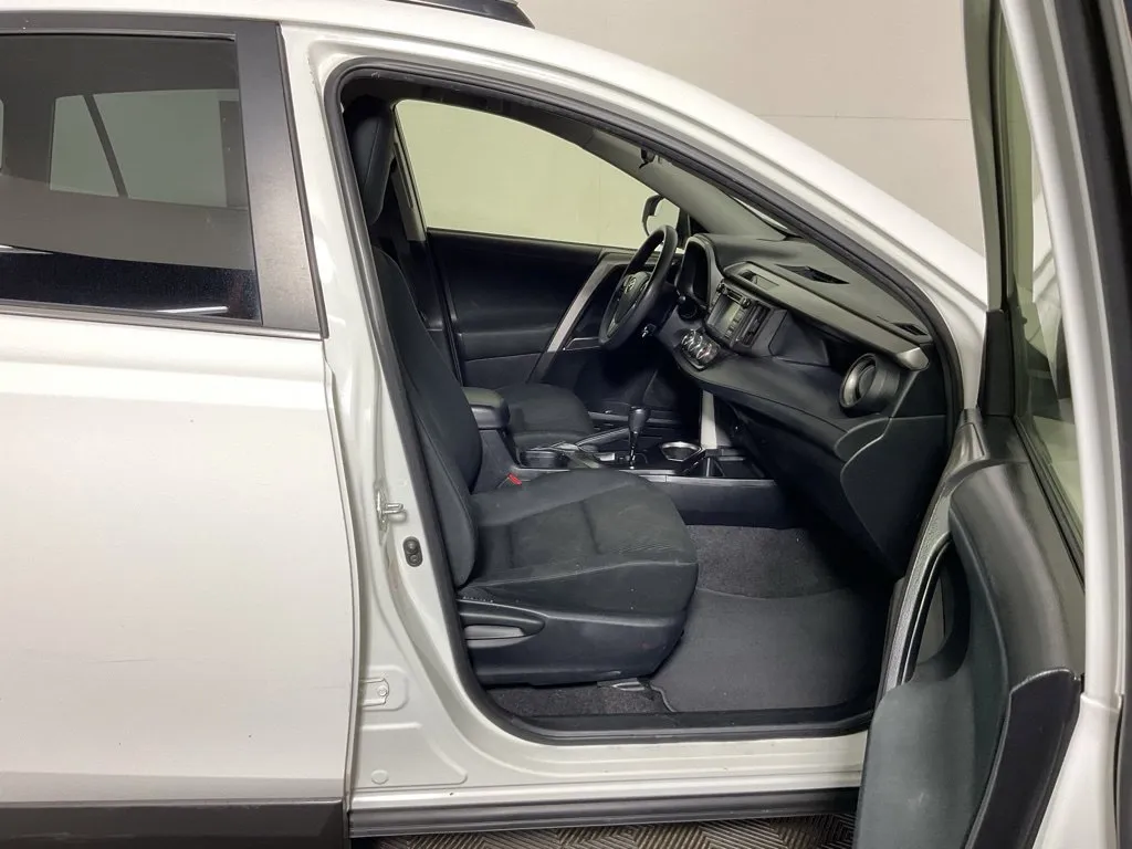 Toyota RAV4 photo 34