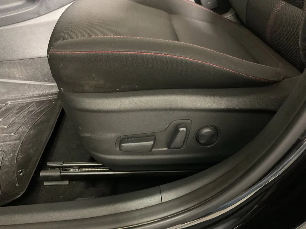Hyundai Kona photo 23