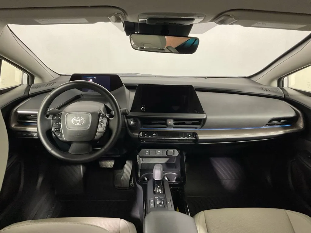 Toyota Prius photo 22