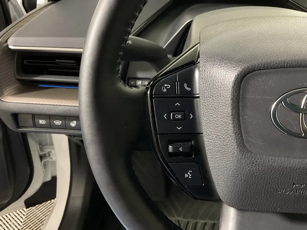 Toyota Prius photo 26