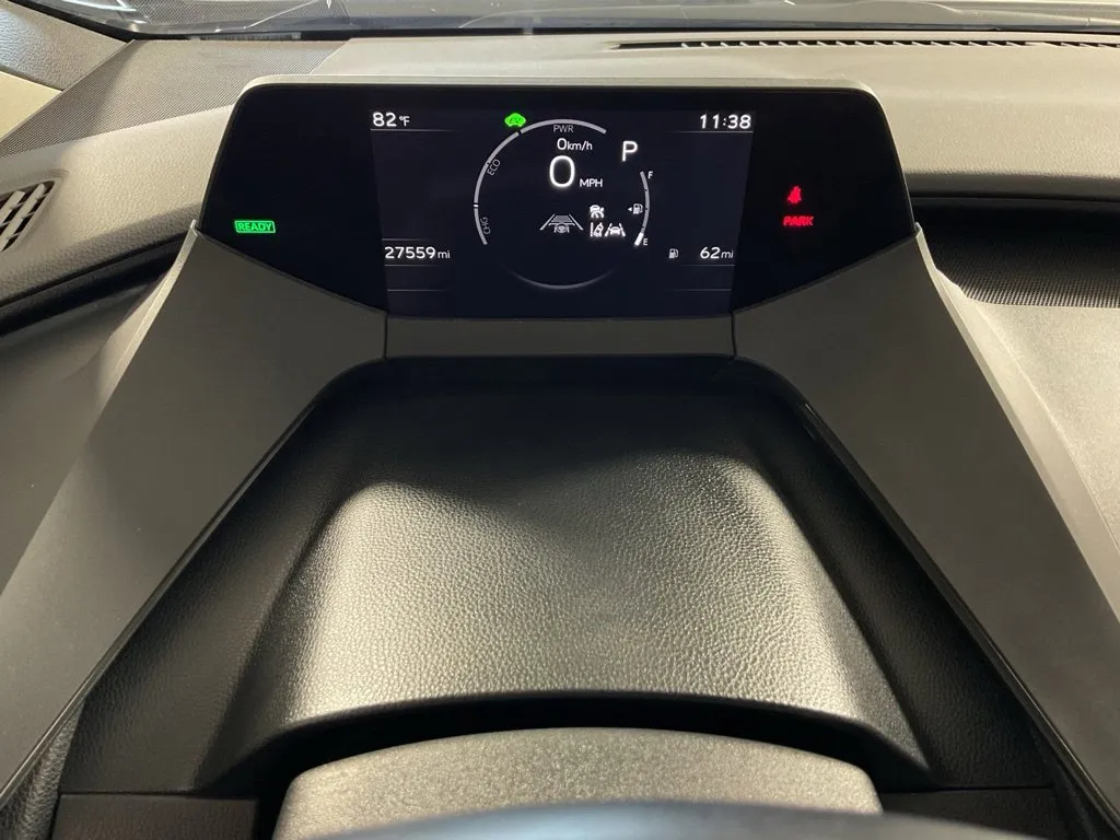 Toyota Prius photo 25
