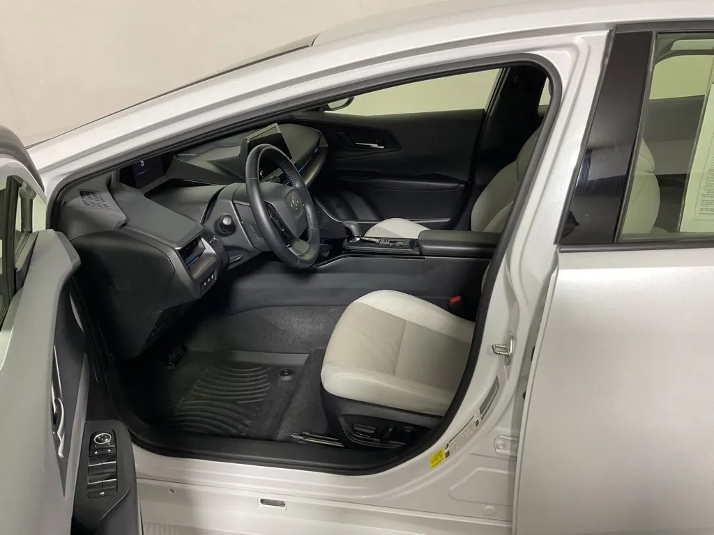 Toyota Prius photo 20