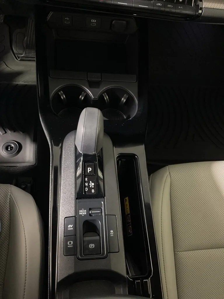 Toyota Prius photo 29