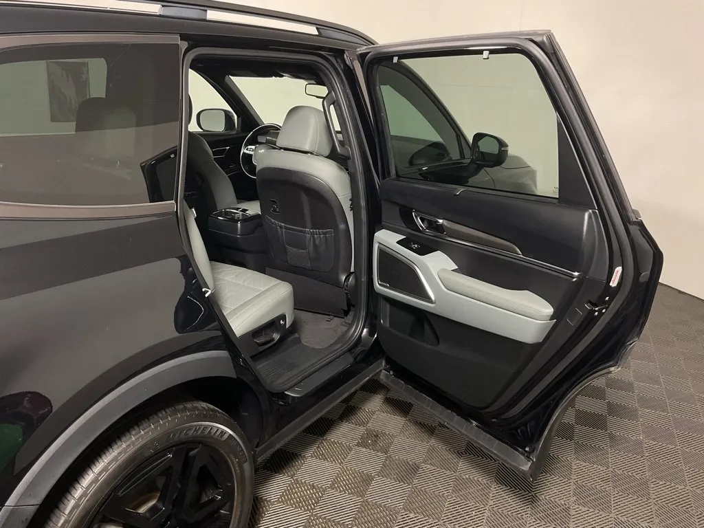 Kia Telluride photo 35