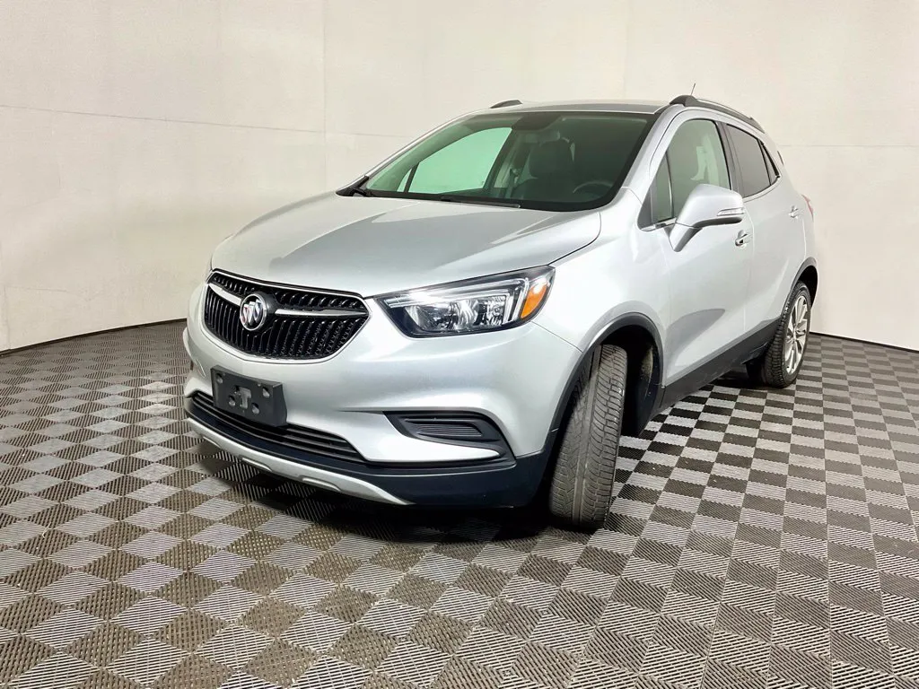 Buick Encore photo 2