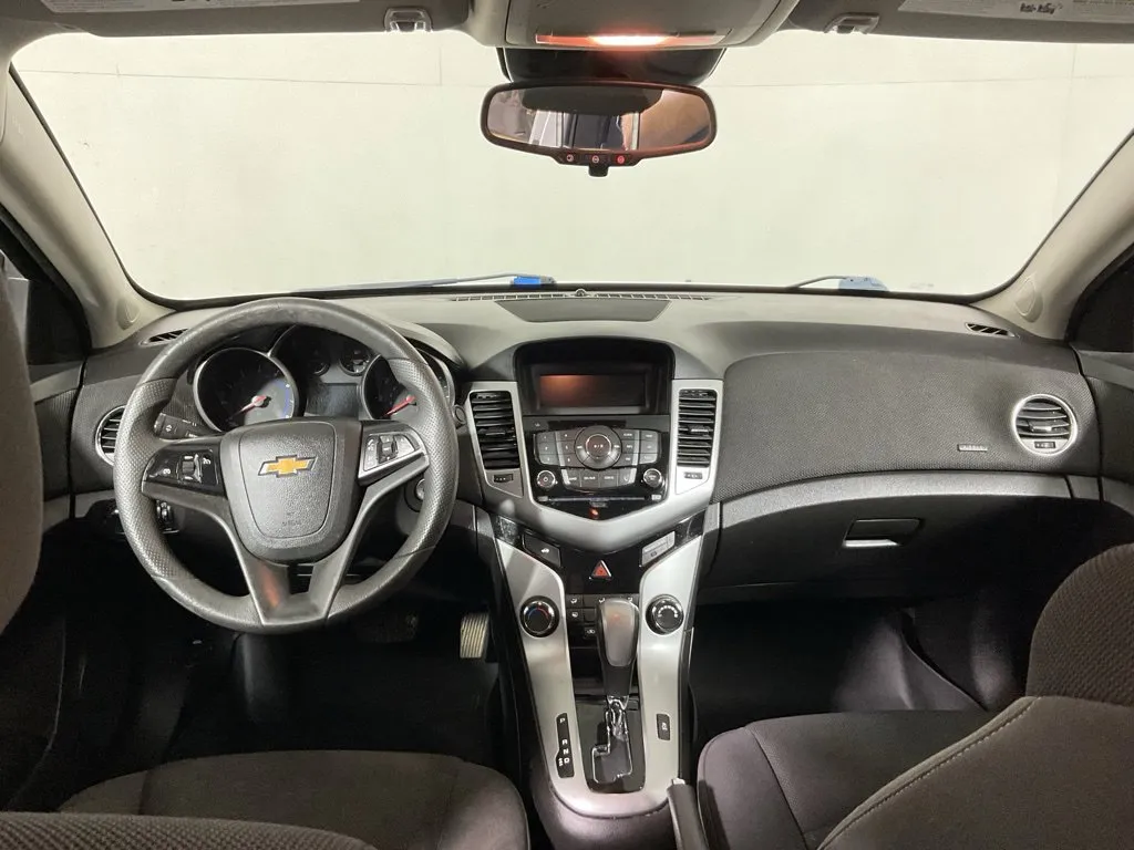Chevrolet Cruze Limited photo 19