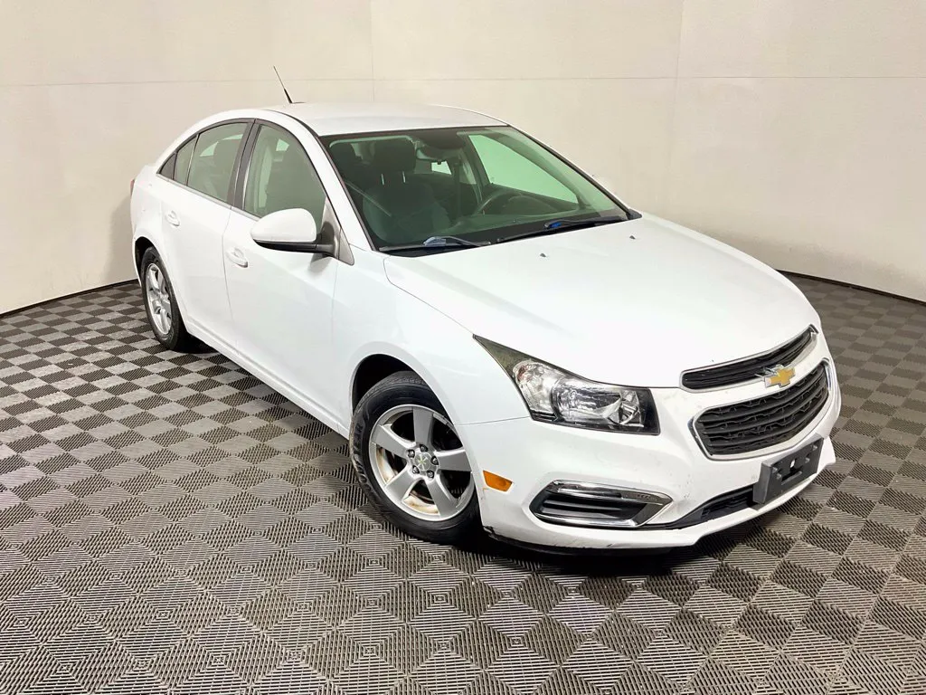 Chevrolet Cruze Limited photo 3