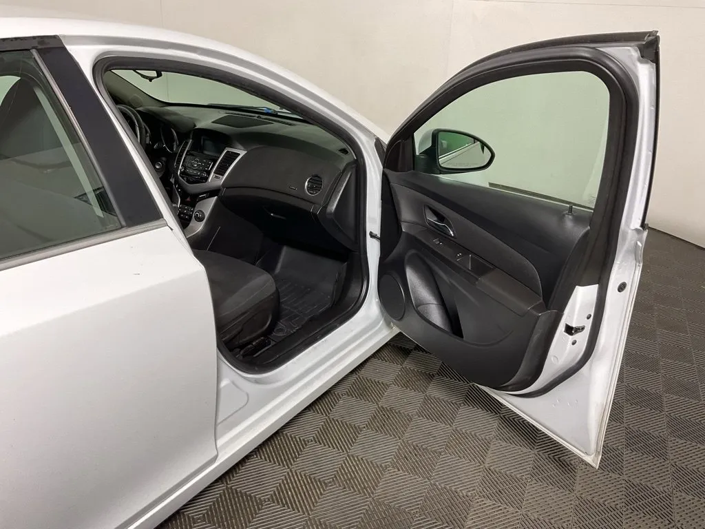Chevrolet Cruze Limited photo 31