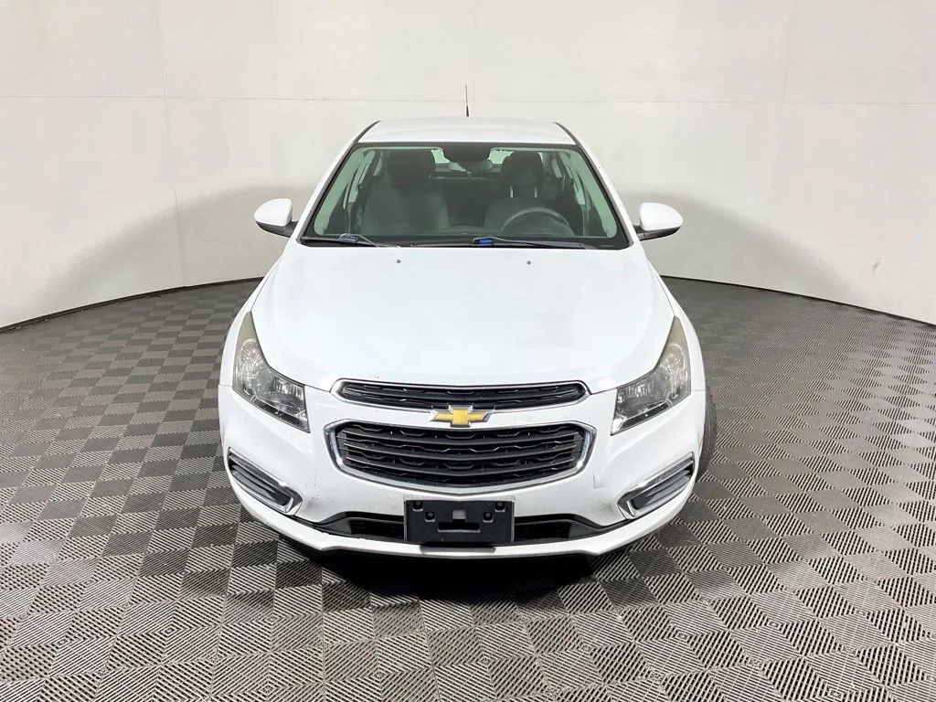 Chevrolet Cruze Limited photo 4