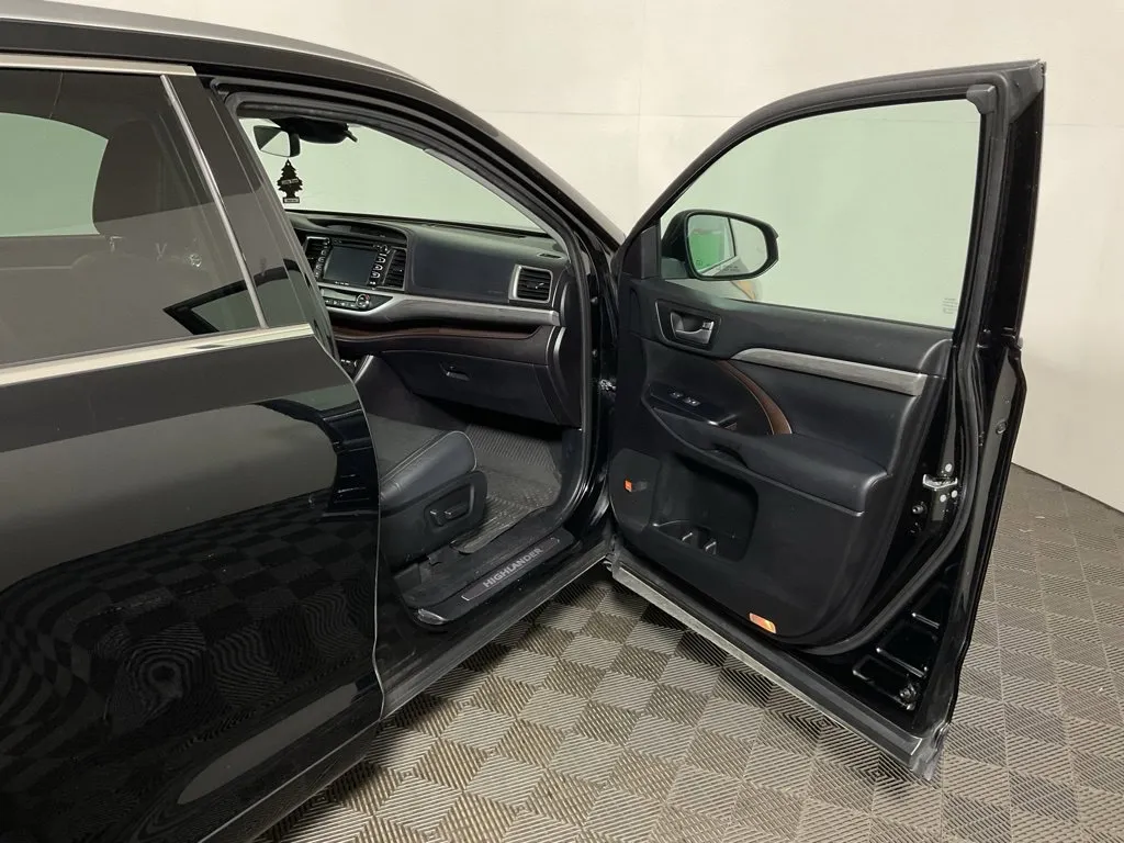 Toyota Highlander photo 37