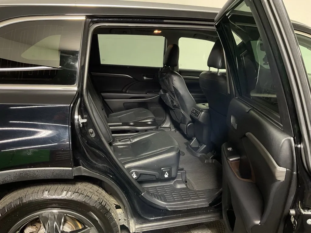 Toyota Highlander photo 36