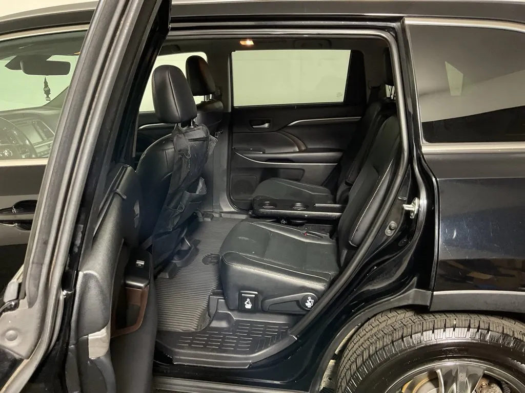 Toyota Highlander photo 34