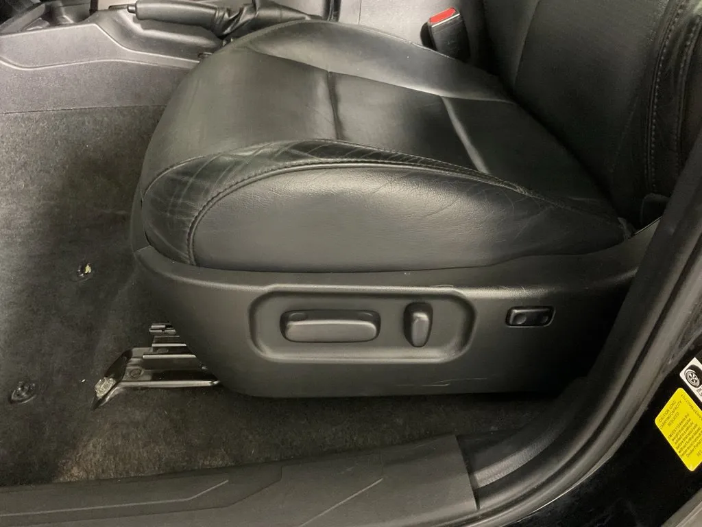 Toyota Tacoma photo 21