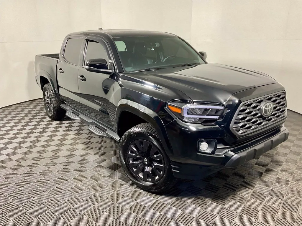 Toyota Tacoma photo 7