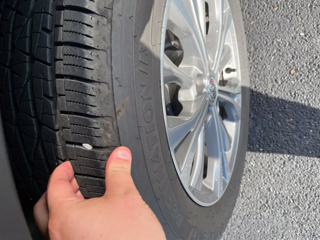 Buick Envision photo 9