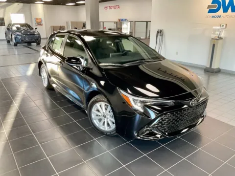 More photos of 2027 Toyota Corolla Hatchback SE at Don Wood Toyota, OH