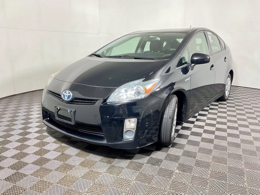 Toyota Prius photo 2