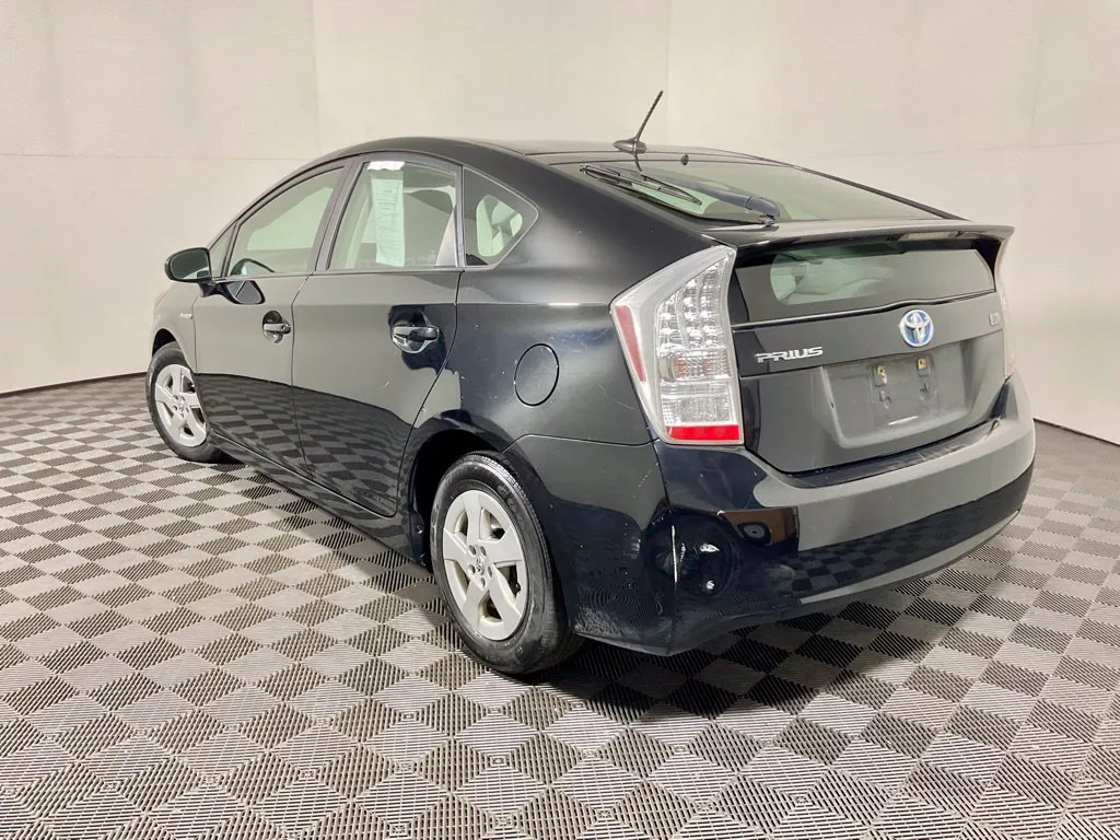 Toyota Prius photo 7
