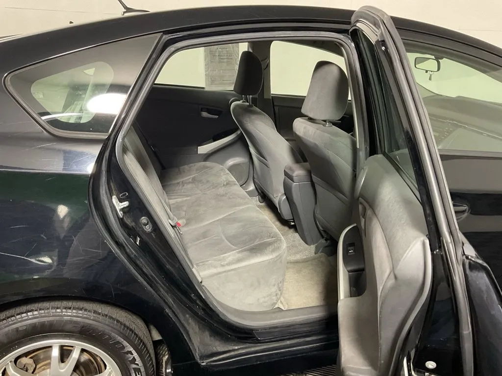 Toyota Prius photo 31