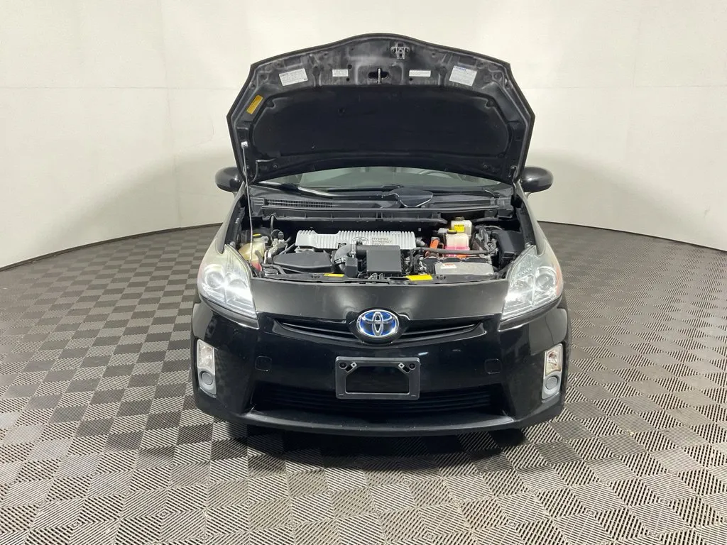 Toyota Prius photo 5