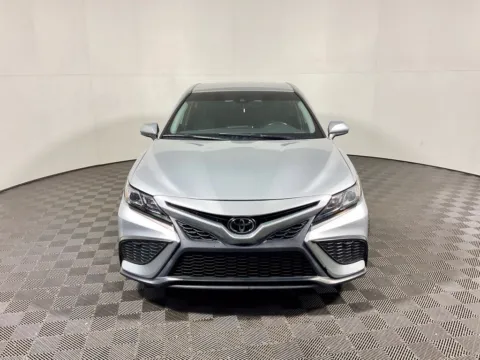 More photos of 2021 Toyota Camry SE at Don Wood Toyota, OH
