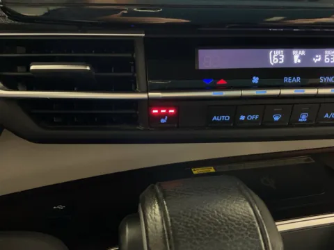 More photos of 2023 Toyota Sienna XLE at Don Wood Toyota, OH