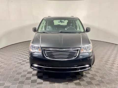 More photos of 2015 Chrysler Town & Country Touring at Don Wood Toyota, OH