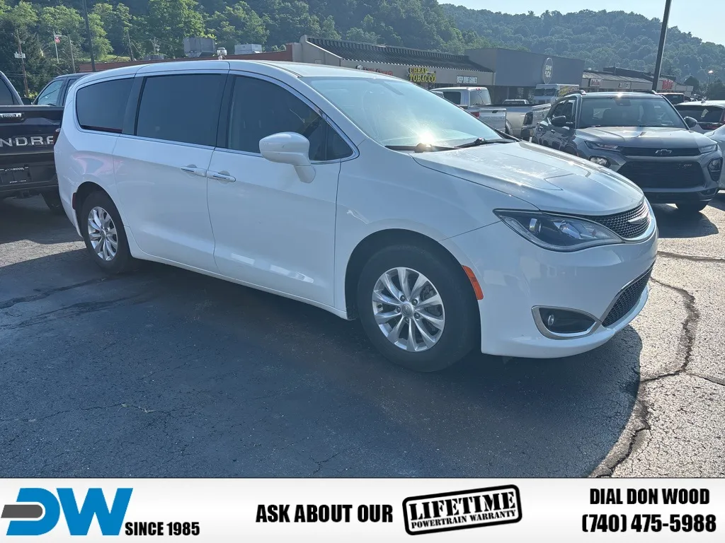 White 2019 Chrysler Pacifica Touring Plus for sale in Athens, OH
