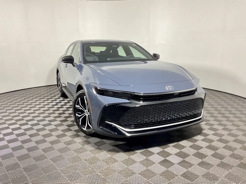 White 2026 Toyota Crown XLE for sale in Athens, OH