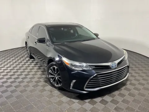 More photos of 2018 Toyota Avalon Hybrid XLE Premium at Don Wood Toyota, OH