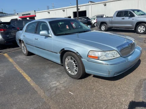 Photos of 2006 Lincoln Town Car Signature for sale in Athens, OH at Don Wood Toyota