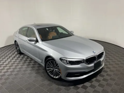 More photos of 2019 BMW 5 Series 530e xDrive iPerformance at Don Wood Toyota, OH