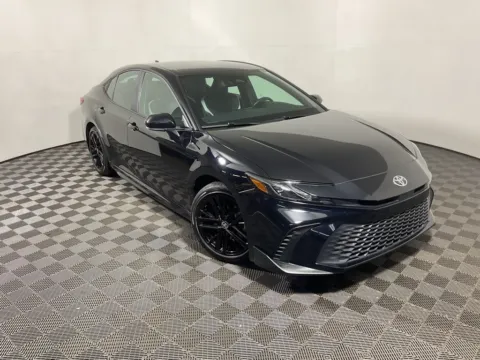More photos of 2025 Toyota Camry Hybrid SE at Don Wood Toyota, OH